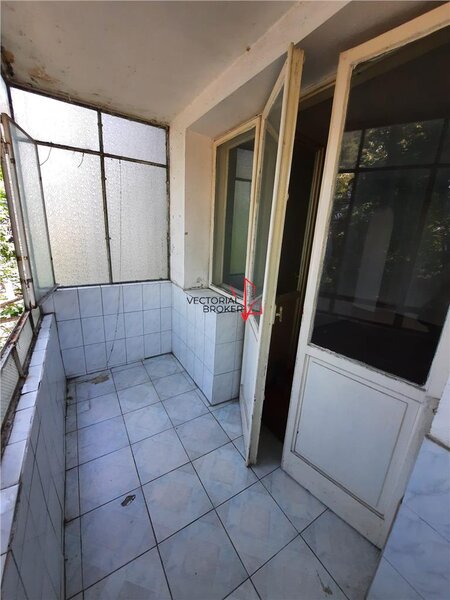 Vatra Luminoasa, 3 camere semidecomandat, etaj intermediar Pierre de Coubertin