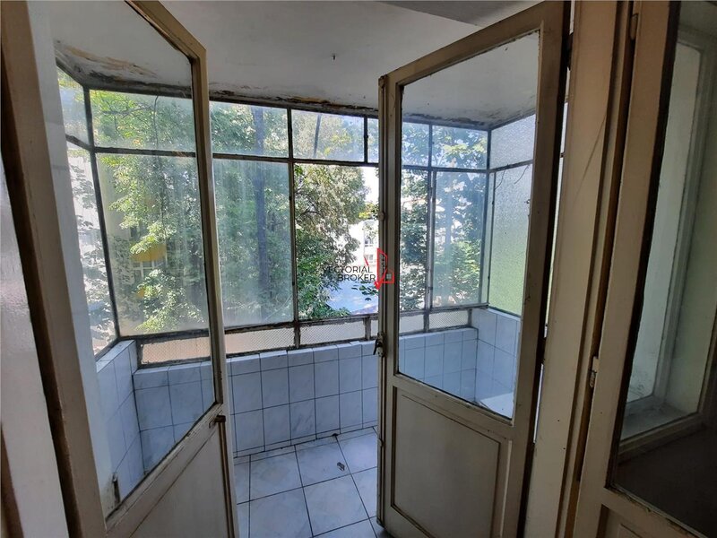 Vatra Luminoasa, 3 camere semidecomandat, etaj intermediar Pierre de Coubertin