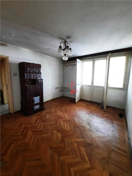 Vatra Luminoasa, 3 camere semidecomandat, etaj intermediar Pierre de Coubertin