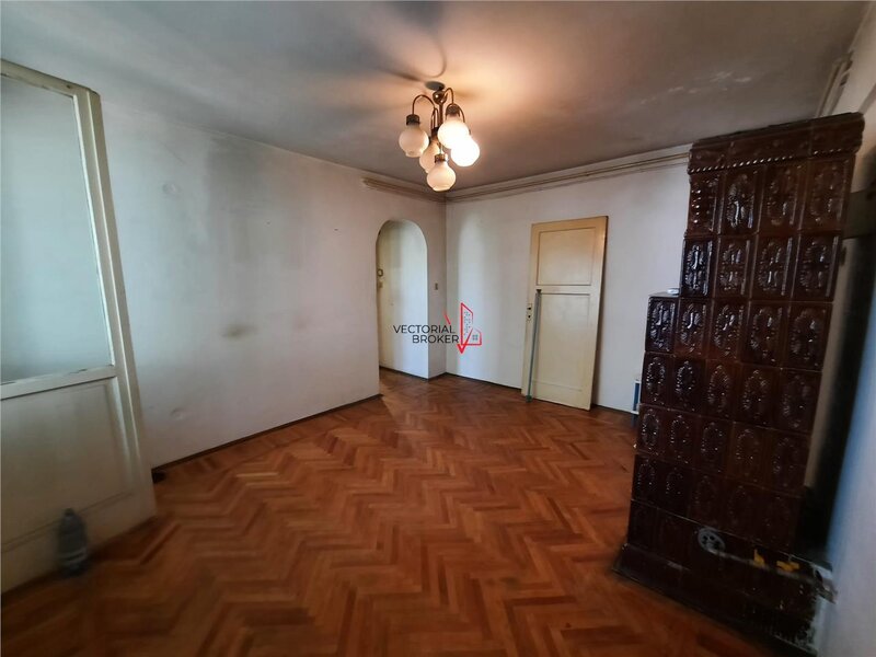 Vatra Luminoasa, 3 camere semidecomandat, etaj intermediar Pierre de Coubertin